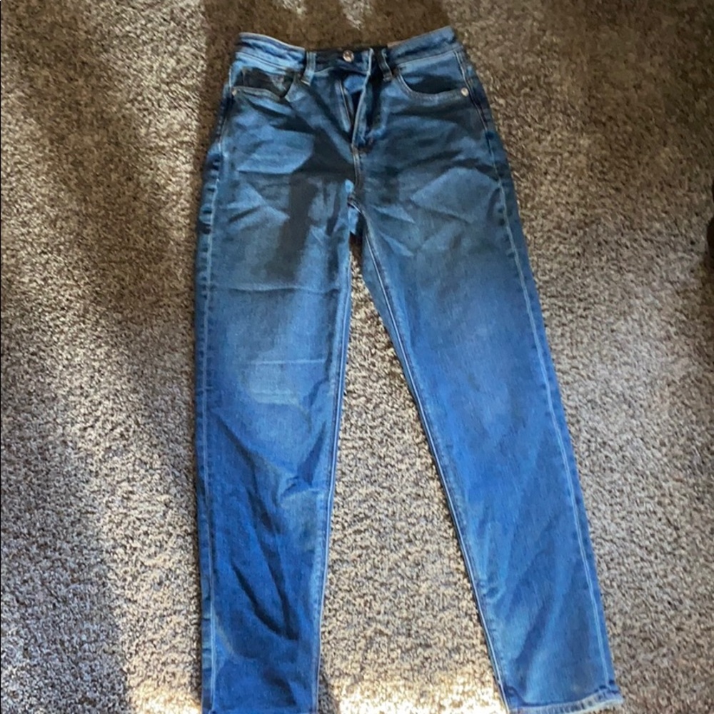 Size 0 American eagle mom jean
